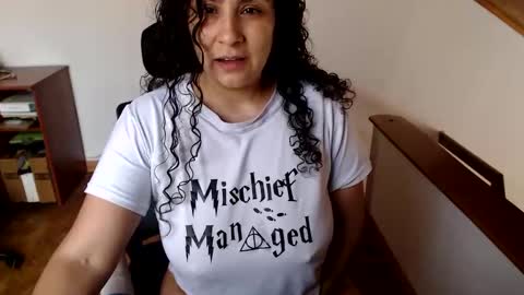 Snapshot of kara__gower chatting on January 31, 4:06 pm kara online show from January 31, 4:06 pm