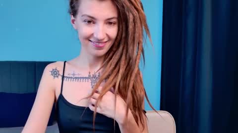 Snapshot of karatart chatting on October 28, 8:32 pm Kara online show from October 28, 8:32 pm