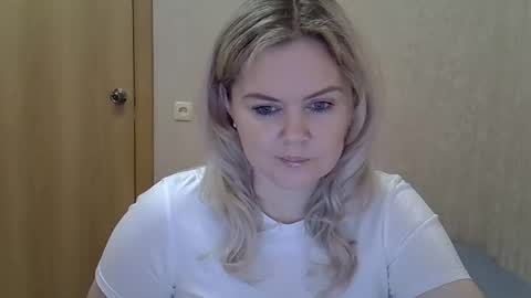 karennelsonx online show from March 21, 1:38 pm