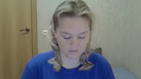 karennelsonx online show from October 16, 9:20 am