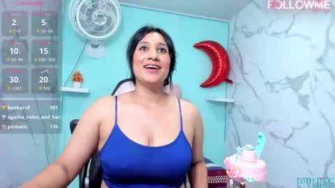 Snapshot of karime_sexygirl chatting on October 20, 3:39 pm Karime online show from October 20, 3:39 pm