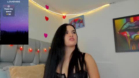 Snapshot of karin_grey69 chatting on February 27, 2:14 am Karin    online show from February 27, 2:14 am