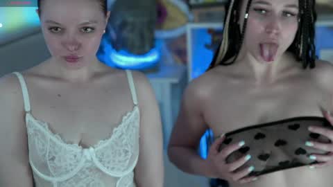 Karina kitty24 online show from May 11, 1:29 pm