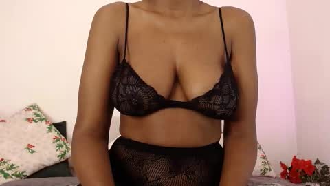 karina Taylor online show from December 22, 7:37 am