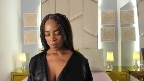 karinaacox online show from May 30, 12:58 pm