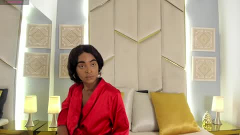 karinaacox online show from May 23, 12:23 pm