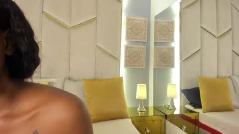 karinaacox online show from May 27, 12:35 pm