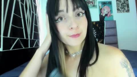 Snapshot of karinna__raven chatting on October 15, 9:26 pm KARINNA  RAVEN online show from October 15, 9:26 pm