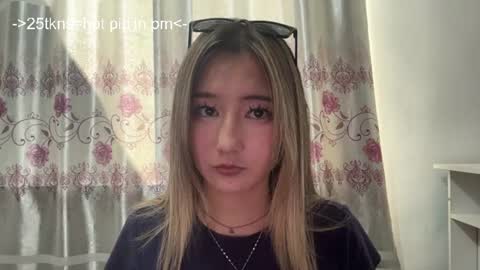 karissagius online show from July 26, 10:24 am