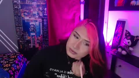 karla online show from April 29, 9:47 am
