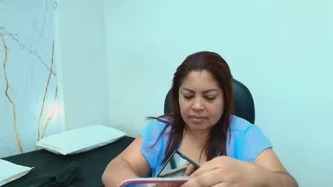 karla_hilton1 online show from September 22, 1:48 pm