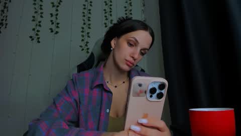 karla_lim online show from November 28, 9:00 pm