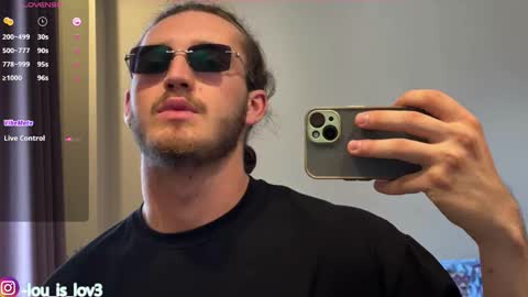 Karlos and Louis online show from September 23, 4:39 am