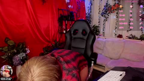  karol  online show from March 28, 1:34 pm