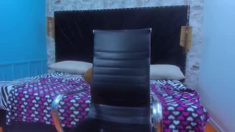 Karol online show from October 6, 2:35 pm