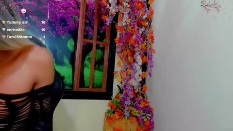 karol Vanessa   online show from April 9, 10:32 am