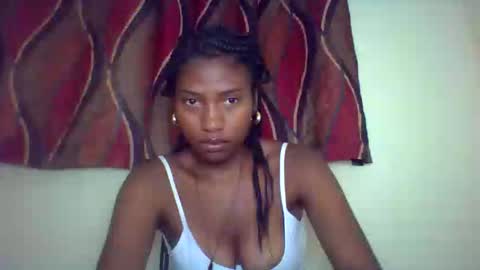 karoliee online show from May 20, 5:41 pm