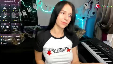 Karolina online show from November 1, 7:51 am