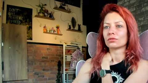 karoline121 online show from May 30, 4:22 am