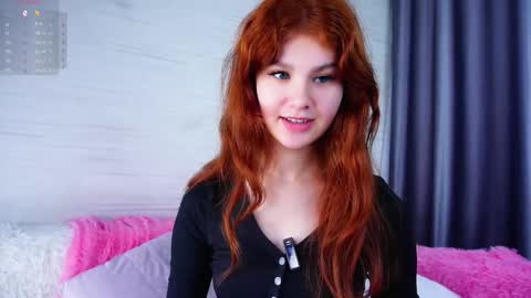 lina online show from March 23, 1:38 pm