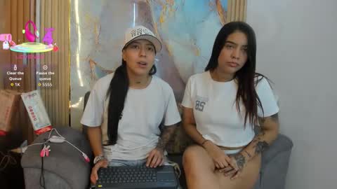 Karol online show from March 3, 2:02 pm