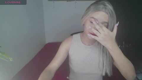 kary_blush online show from May 5, 7:08 pm