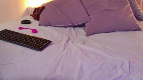 Kary  online show from March 31, 8:48 am