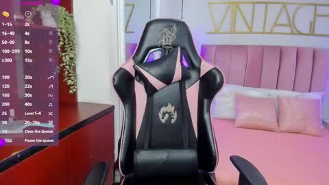 kaseythompson online show from October 13, 12:07 pm