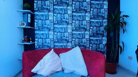 kassandra james online show from April 7, 12:51 pm