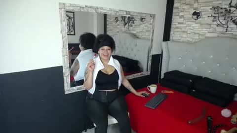 katalella_22 online show from November 20, 4:44 am