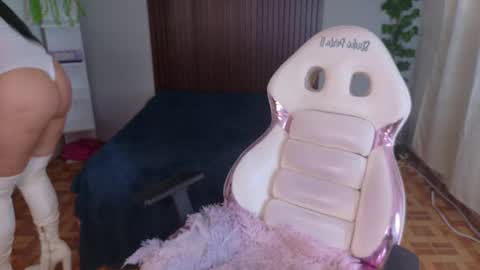 kate online show from September 19, 3:49 pm