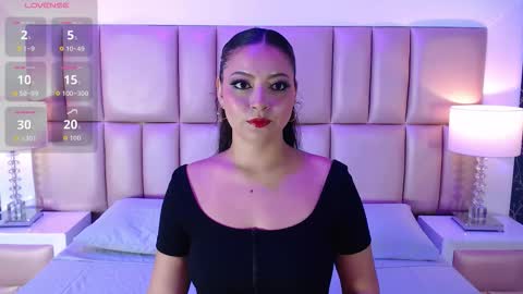 Kiara  online show from March 2, 12:01 pm