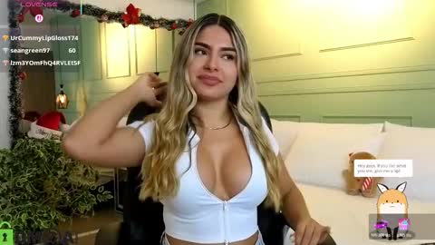 Kat online show from December 5, 2:04 pm