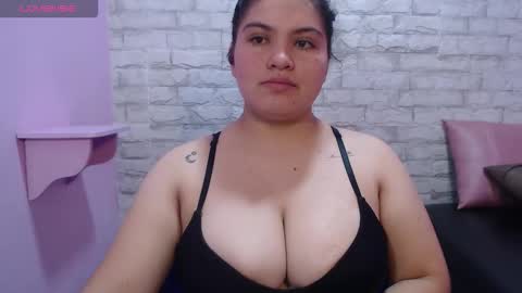 katalina santana25 online show from March 21, 7:07 pm