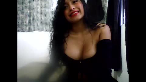 Danna online show from May 13, 7:45 pm