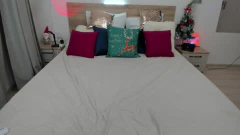 kate_redgar online show from January 9, 3:28 pm