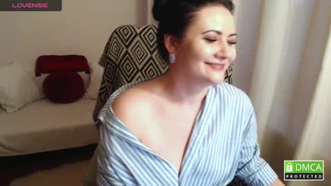Snapshot of katelynwinehouse chatting on January 18, 2:12 pm Katelyn online show from January 18, 2:12 pm