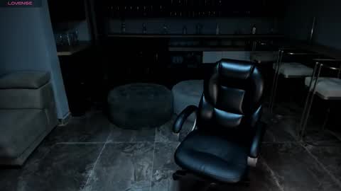 K A T E  online show from January 9, 11:27 am