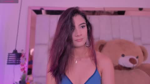 katherineruiz_ online show from March 19, 12:32 pm