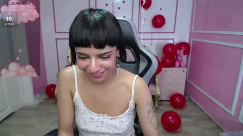 Snapshot of kathina_t chatting on February 20, 11:32 pm kathina online show from February 20, 11:32 pm