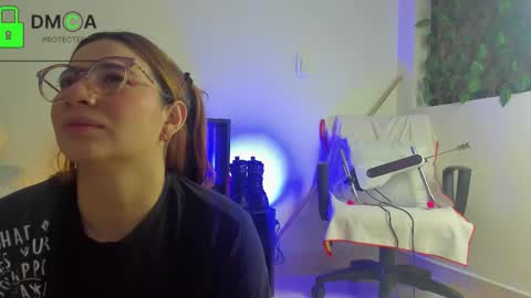 Kay online show from February 9, 12:31 pm