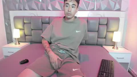 Kaht y Aiden online show from February 7, 7:50 pm