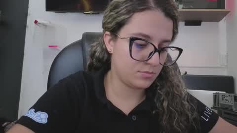 Khaterine online show from October 20, 10:15 pm