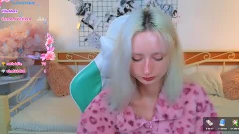 Katia  online show from March 29, 8:38 am