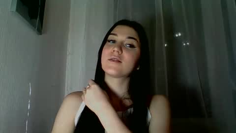 katie_foxi online show from February 4, 4:22 pm
