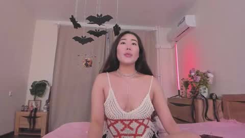 Kate online show from November 2, 1:55 pm