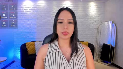 Kate Stonne online show from October 18, 5:00 am