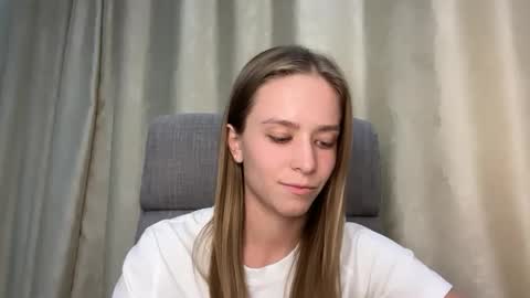 Katie online show from September 25, 4:14 pm