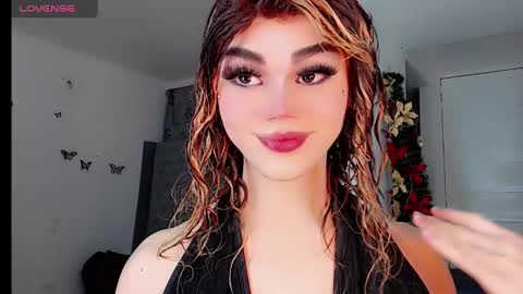 katteyesdoll online show from December 5, 9:11 am