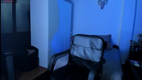 kattx   independent model online show from March 19, 4:51 am